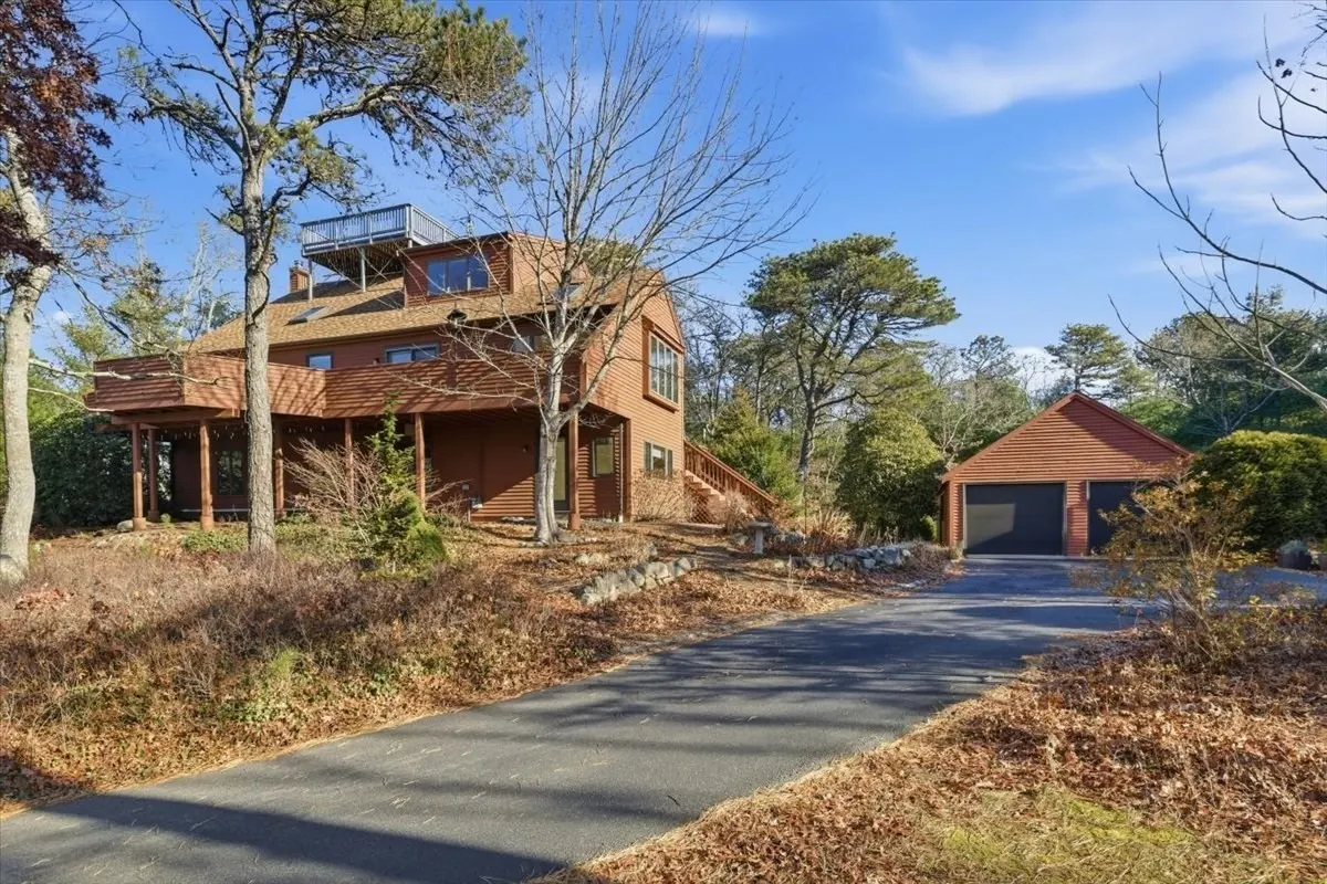 99 Rockledge Drive, Falmouth MA
