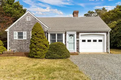 298 Chipping Stone Road, Chatham MA — view 2