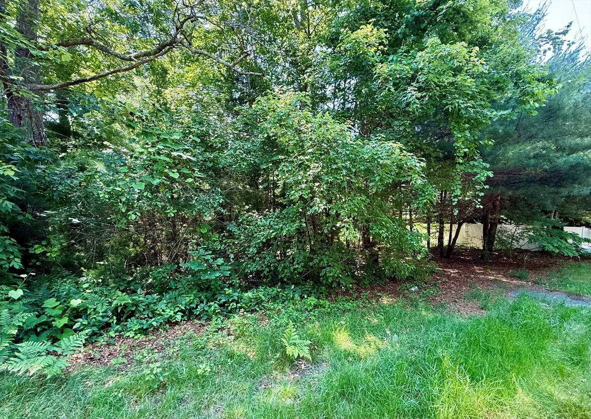 0 (lot 28) Sandwich, Falmouth MA — view 3