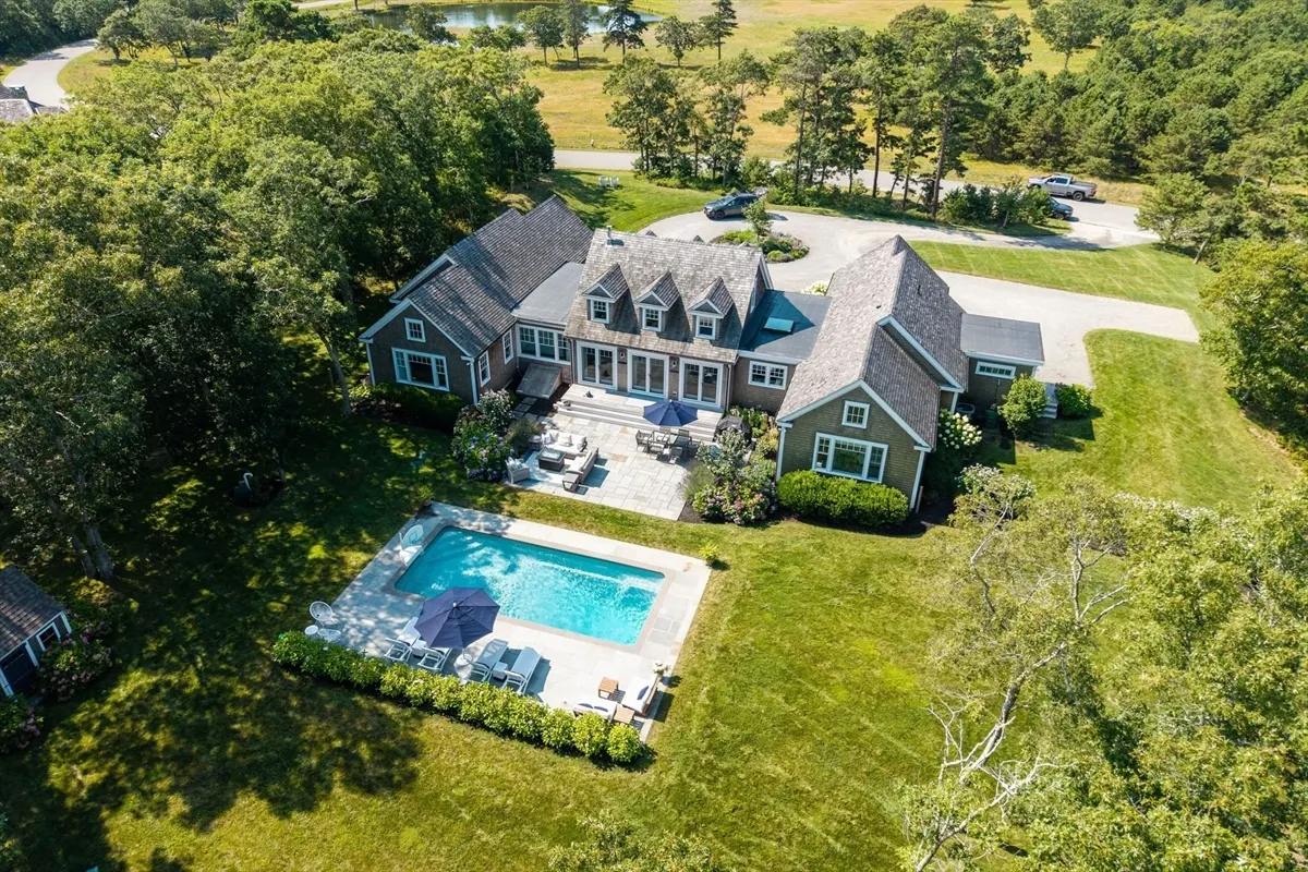 8 Paddock Road, Oak Bluffs MA — view 2