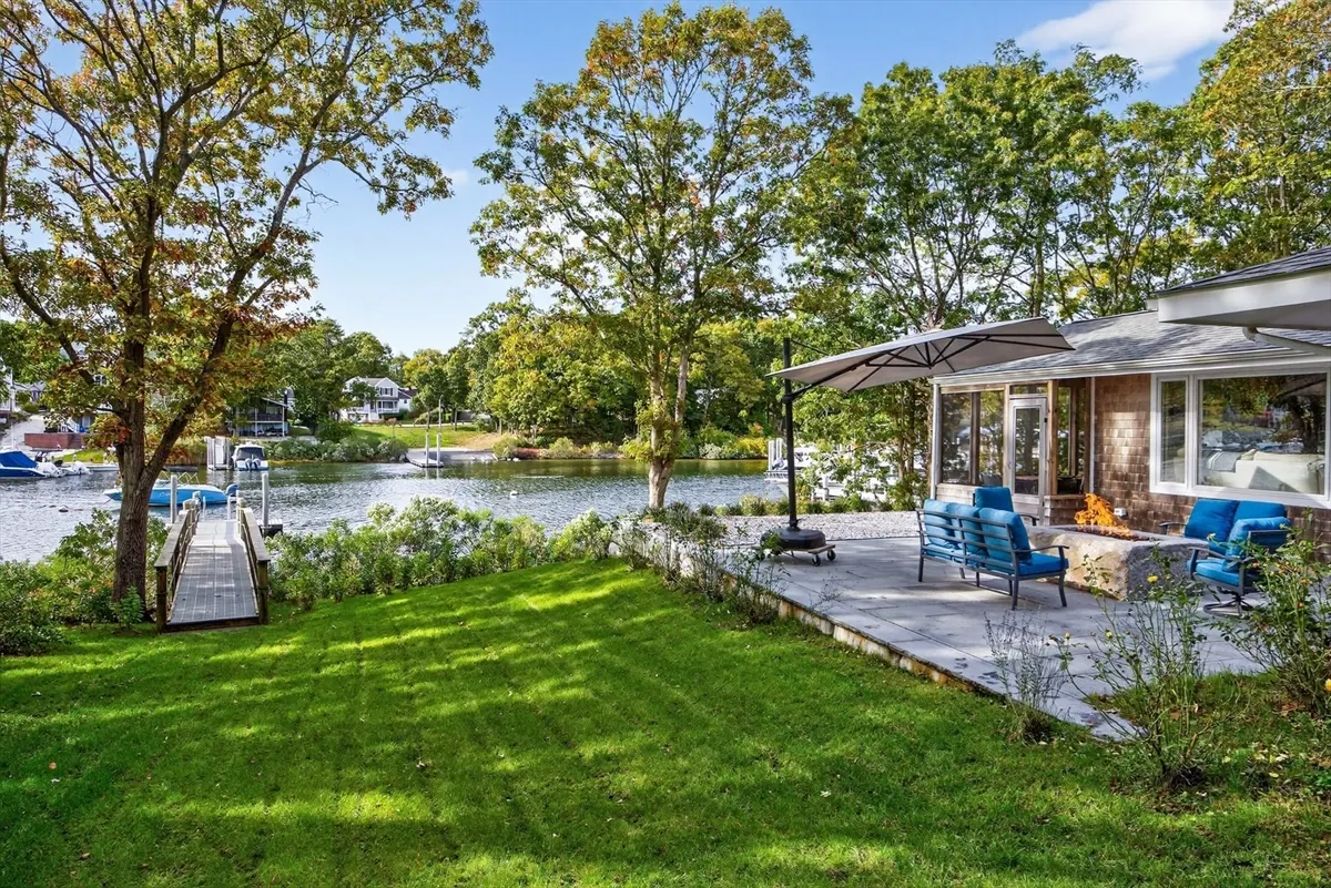 23 Childs River Road, Falmouth MA — view 2