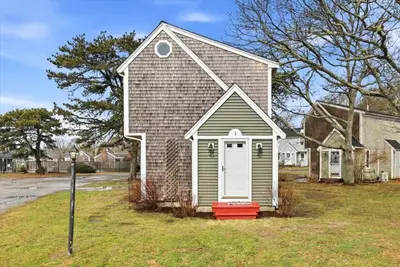 111 School Street, Unit 2, Dennis MA — view 2