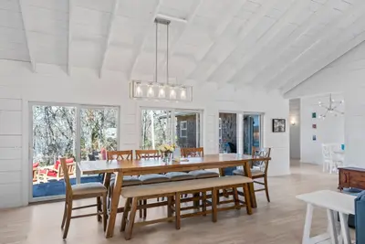 309 Barnes, Oak Bluffs MA — view 3