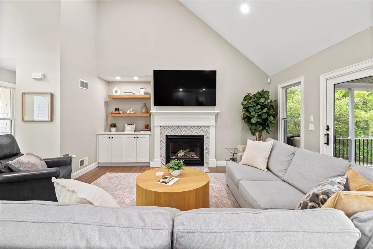 102 Cairn Ridge Road, Falmouth MA — view 4