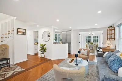 26 Sea Glen Road, Oak Bluffs MA — view 4