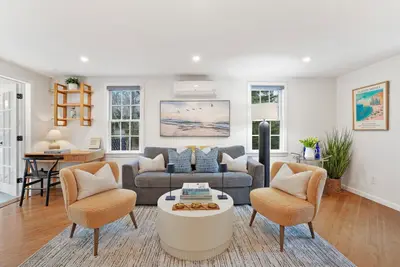 26 Sea Glen Road, Oak Bluffs MA — view 5