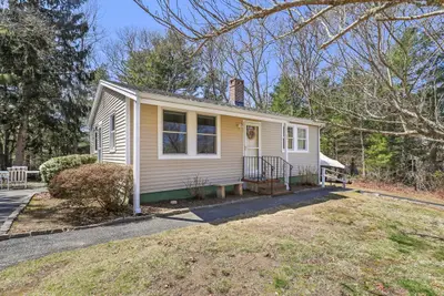 47 Cliff Road, Bourne MA — view 2