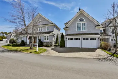 5 Coastline Drive, Mashpee MA — view 2