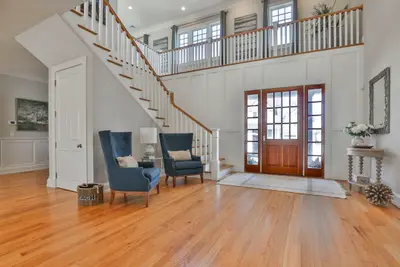 5 Coastline Drive, Mashpee MA — view 4