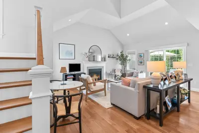 24 Cobblestone Circle, Mashpee MA — view 5