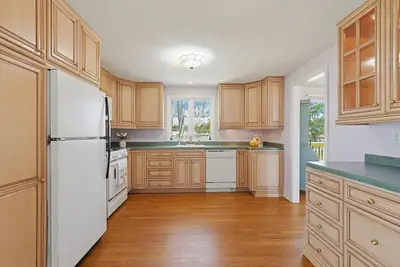 7 Cooper Road, Falmouth MA — view 5