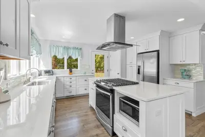 37 Uncle Henrys Road, Mashpee MA — view 3