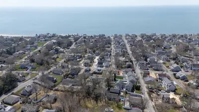 10 Essex Place, Harwich MA — view 2