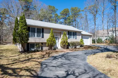 441 Old Mill Road, Barnstable MA — view 2