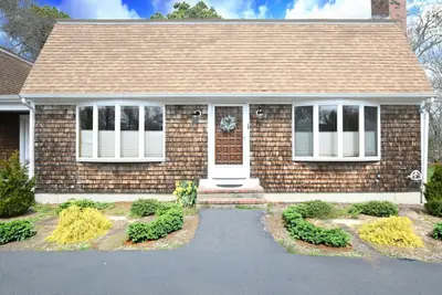 18 Fox Lane, Falmouth MA — view 2