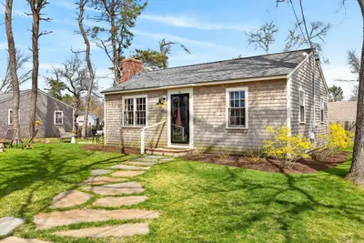 6 Manning Road, Dennis MA — view 4
