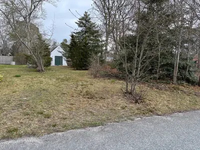 26 Bob-o-link Lane, Yarmouth MA — view 3