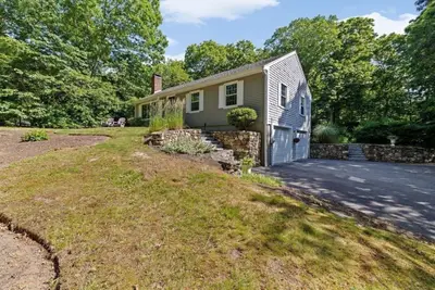 15 Surrey Lane, Sandwich MA — view 2