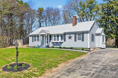 12 Spoonbill Road