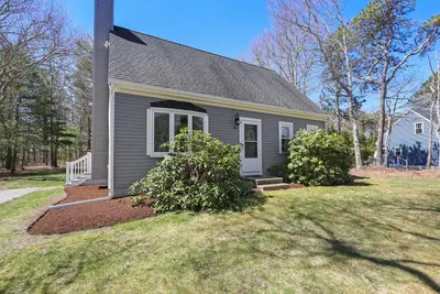 36 Winston, Bourne MA — view 4