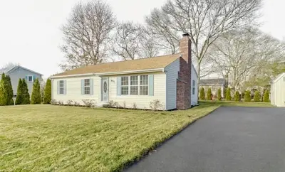 20 Swallow Street, Falmouth MA — view 2