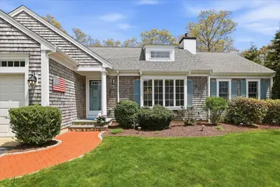140 Pheasant Hill Circle, Barnstable MA — view 2