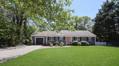 133 Hopkins Lane