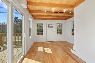 33 Vineyard Avenue, Oak Bluffs MA — view 5