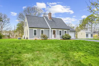 2 W Crossfield Road, Sandwich MA — view 3
