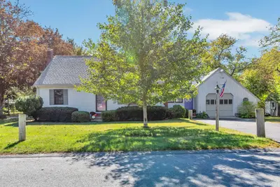 9 Mansfield Avenue, Barnstable MA — view 2