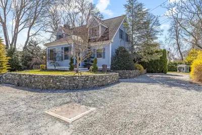 32 Everett Road, Bourne MA — view 2