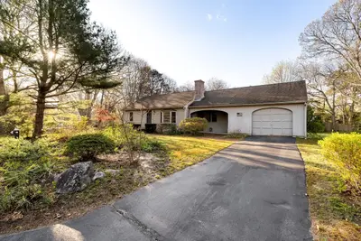 1 Essex Way, Yarmouth MA — view 2