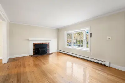1 Essex Way, Yarmouth MA — view 4