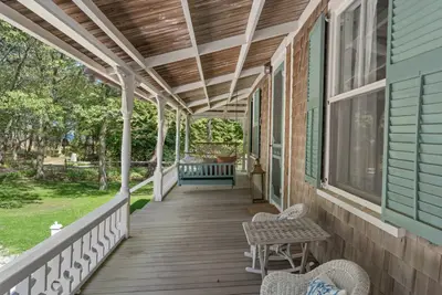 16 Atlantic Avenue, Oak Bluffs MA — view 4