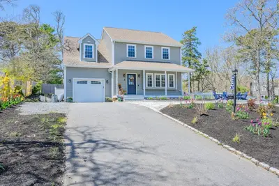 8 Lakeway Lane, Harwich MA — view 3