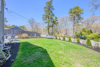 8 Lakeway Lane, Harwich MA — view 5
