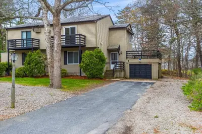 3 Heritage Drive, Unit 3