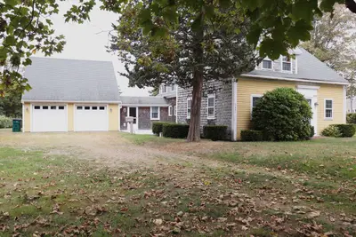 385 Bridge Road
