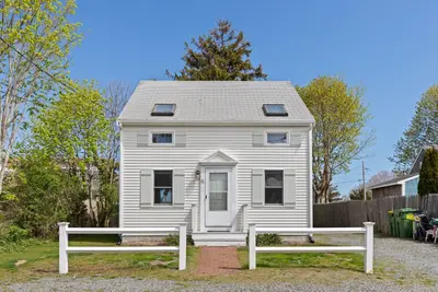 5 Rosetta Street, Yarmouth MA — view 2
