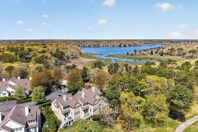 2 Quinns Way, Unit 2, Mashpee MA — view 3