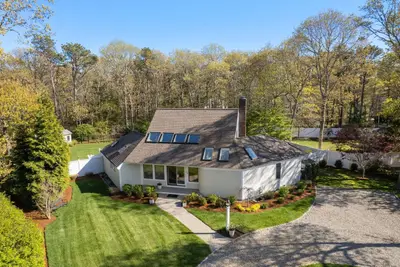 26 Driftwood Circle, Mashpee MA — view 3