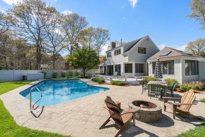 26 Driftwood Circle, Mashpee MA — view 5
