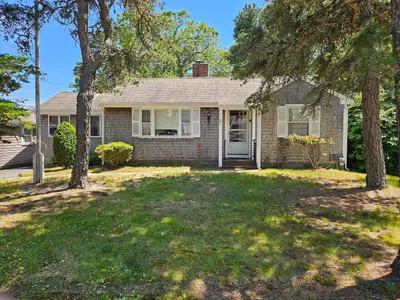 26 Pine Tree Road, Chatham MA