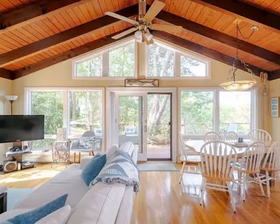 9 Kinnikinnick Road, Truro MA — view 4