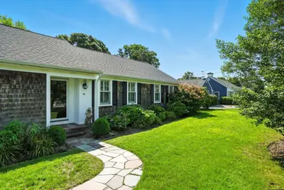 26 Camelot Road, Yarmouth MA — view 3