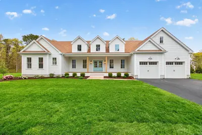 132 Great Western Road, Harwich MA