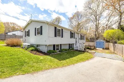 10 Albert Road, Bourne MA — view 2