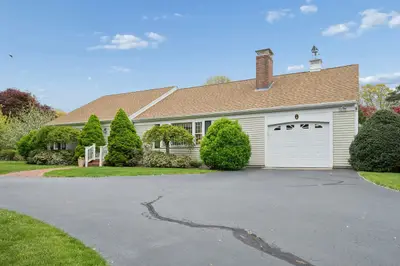 8 Viking Rock Drive, Yarmouth MA — view 2