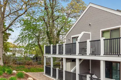 190 Massachusetts, Unit 12d, Orleans MA