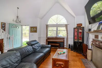 191 James Circle, Mashpee MA — view 4